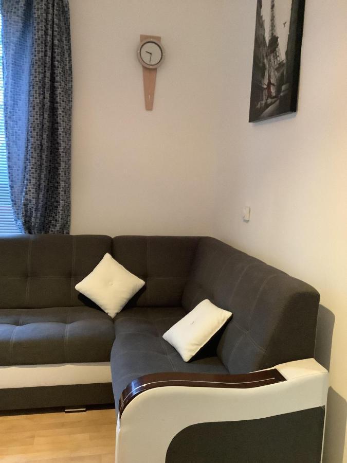 Ground Floor Apartment With Garden Глазгоу Екстериор снимка